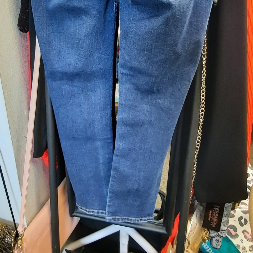 Jeans - Picture 4 of 5